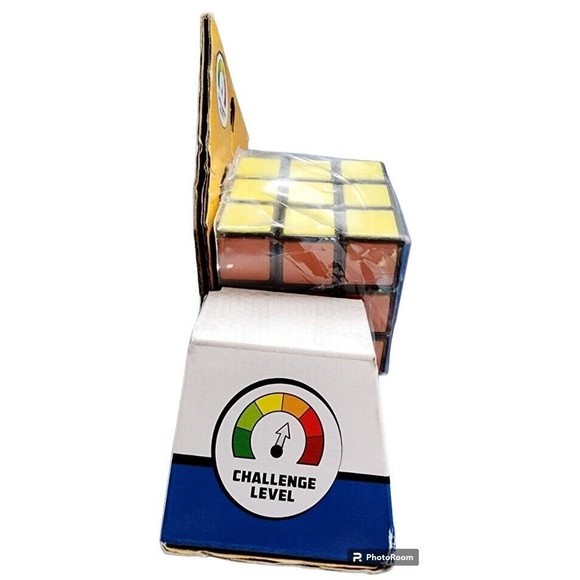 Rubik's Cube New In Box - Picture 4 of 5